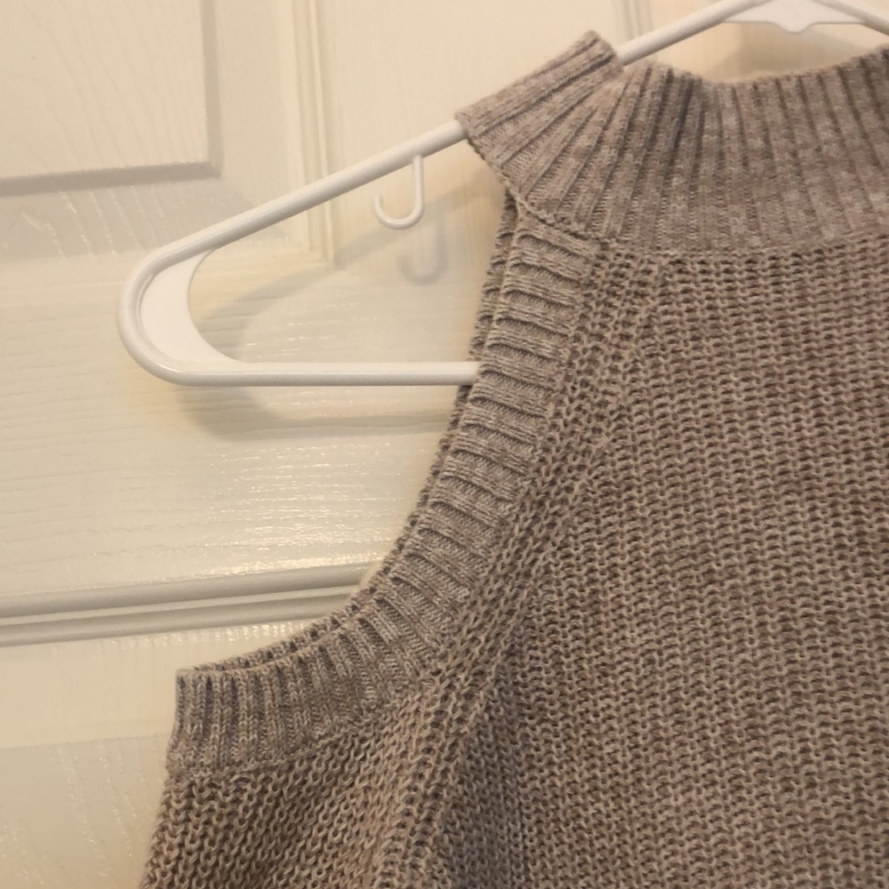 Express sweater - Picture 3 of 3